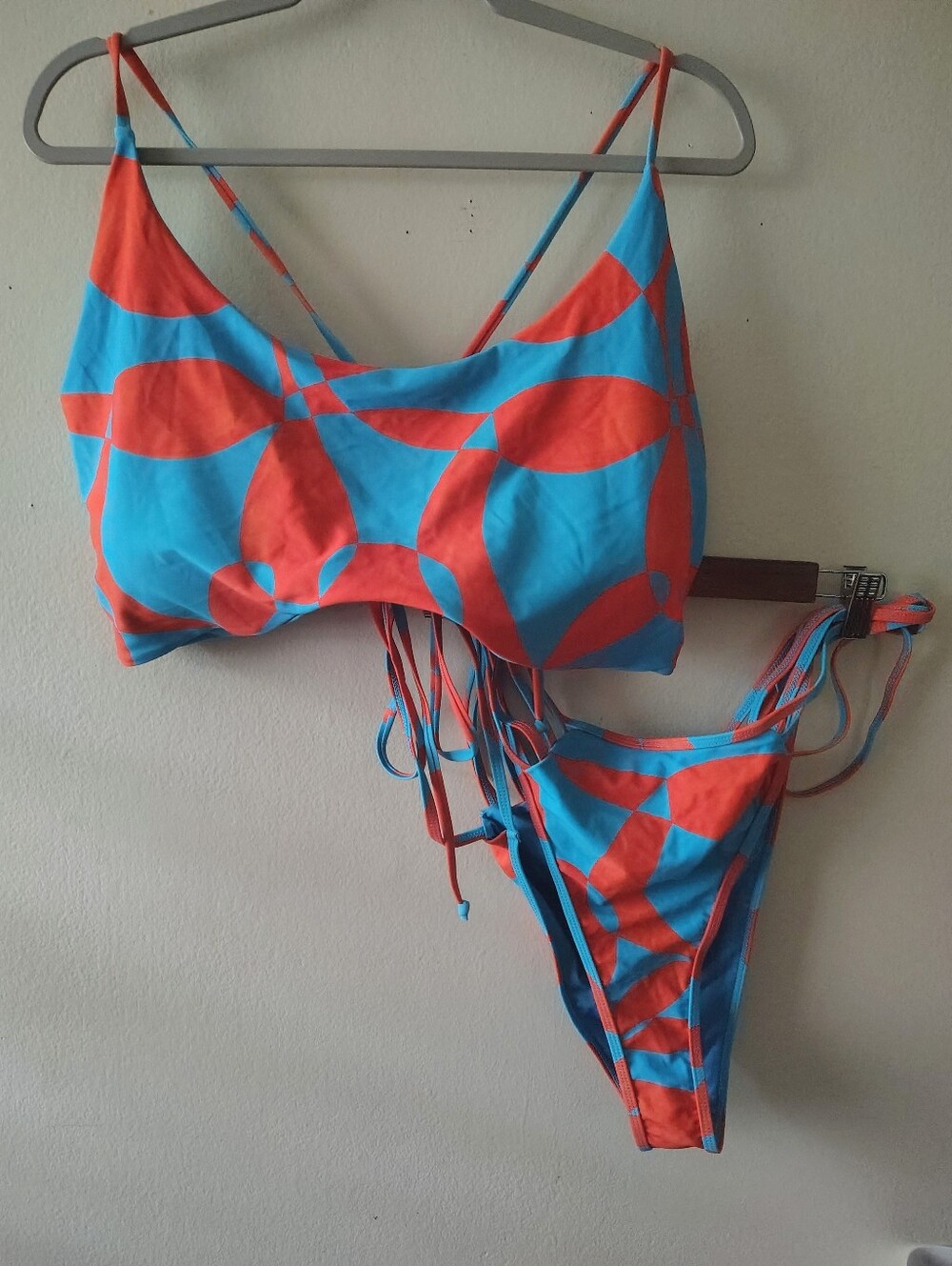 Fabletics Blue Floral Bikini Set 3X Hi Cut Cutout Cheeky Tropical Vacation Miami